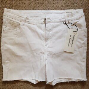 Frankie & Stella White Jean Shorts White Regular Rise 20W